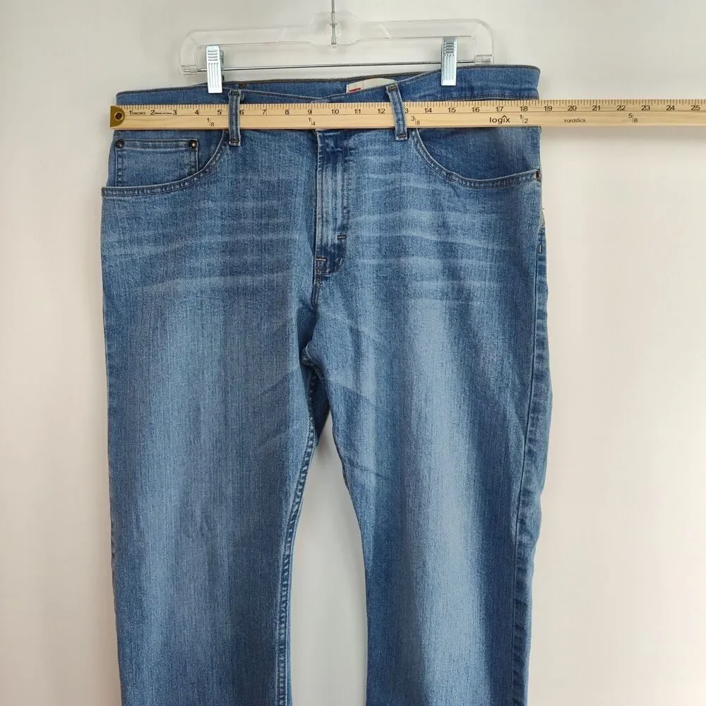 🔥🔥🔥Wrangler Men's Jeans, Size‎ 36x30, Slim Straight, Light Blue🔥🔥🔥